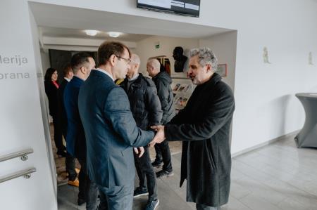 Župan dr. Rožen in direktor - ravnatelj Šolskega centra, Gimnazije Ravne Dragomir Benko